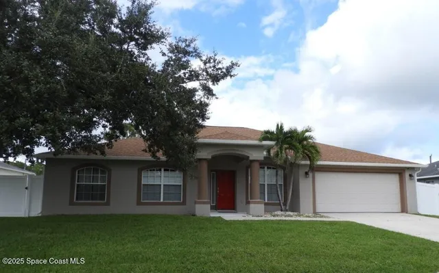 $2,200 | 1535 Heartwellville Street Northwest, Palm Bay, FL 32907