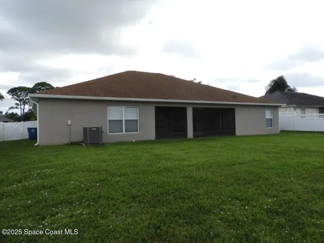 $2,200 | 1535 Heartwellville Street Northwest, Palm Bay, FL 32907