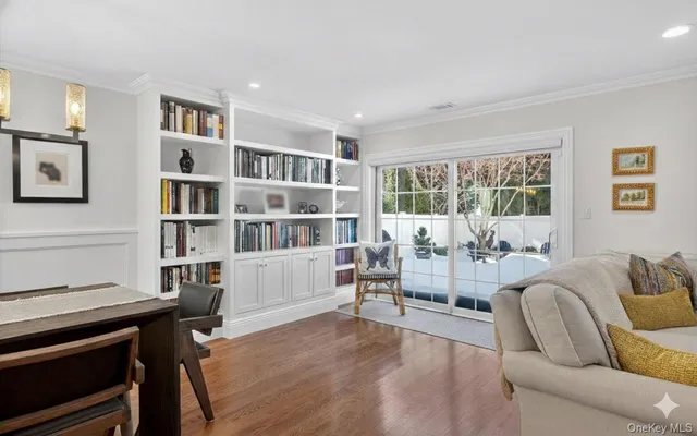 $1,175,000 | 211 Barton Avenue, Melville, NY 11747