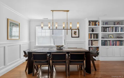 $1,175,000 | 211 Barton Avenue, Melville, NY 11747