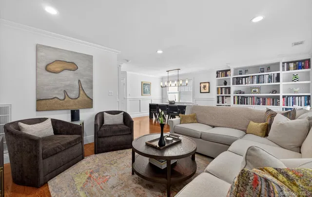 $1,175,000 | 211 Barton Avenue, Melville, NY 11747