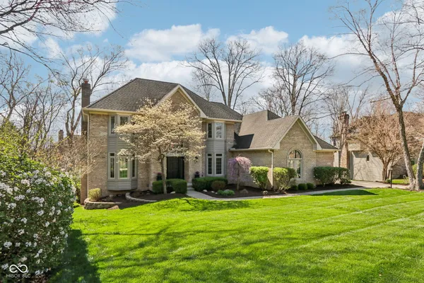 $875,000 | 11217 Woods Bay Lane, Indianapolis, IN 46236