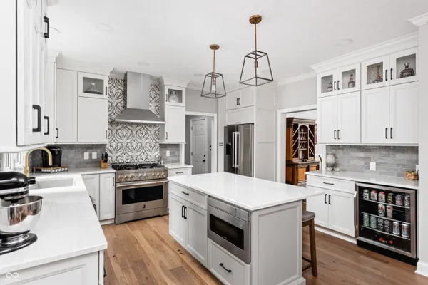 $875,000 | 11217 Woods Bay Lane, Indianapolis, IN 46236