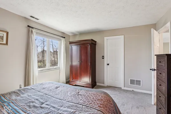 $875,000 | 11217 Woods Bay Lane, Indianapolis, IN 46236