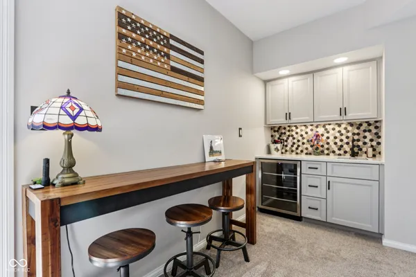 $875,000 | 11217 Woods Bay Lane, Indianapolis, IN 46236