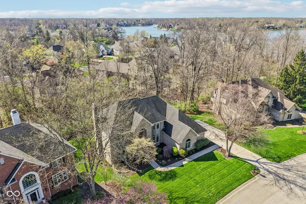 $875,000 | 11217 Woods Bay Lane, Indianapolis, IN 46236