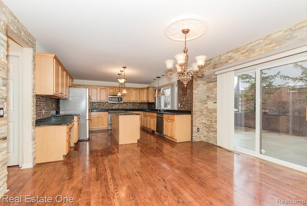 1420 Tulberry Circle Rochester, MI 48306 - Photo 15 of 32 Tulberry MLS-W025.jpg