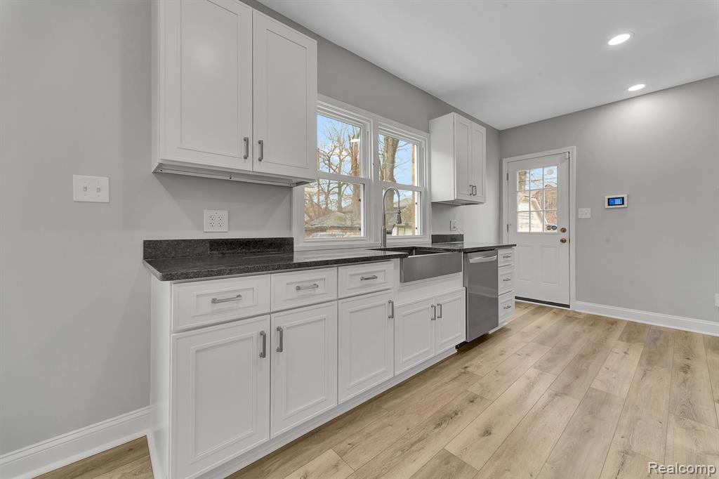 5291 Devonshire Road Detroit, MI 48224 - Photo 18 of 70 Gallery Image 18