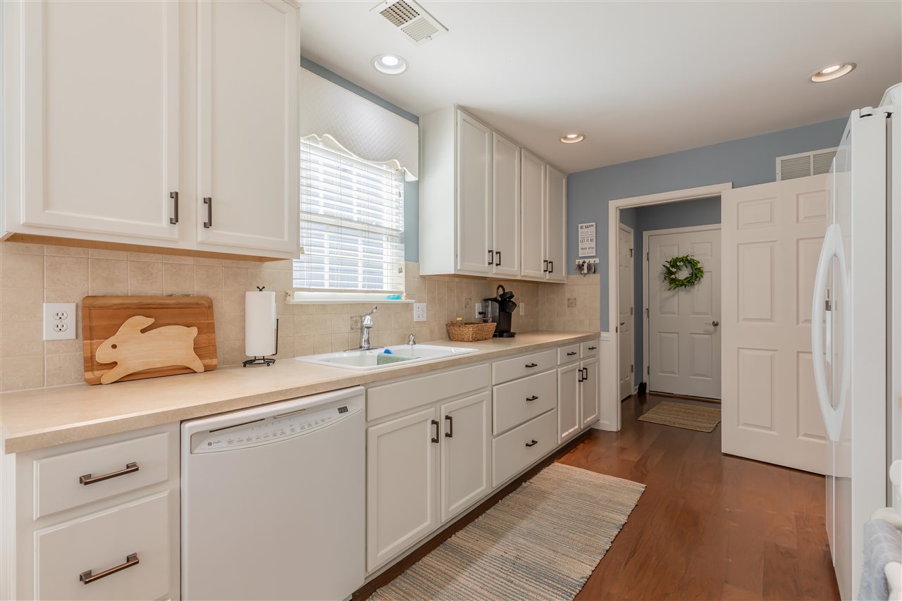 33 Lochalsh Lane Rio Grande, NJ 08242 - Photo 19 of 25 Gallery Image 19