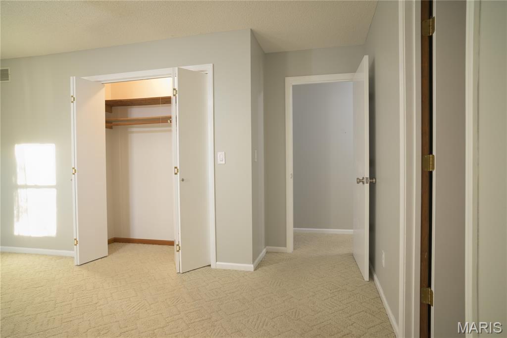 210 Lands End Road Hillsboro, IL 62049 - Photo 12 of 47