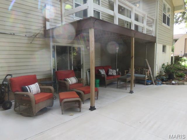 210 Lands End Road Hillsboro, IL 62049 - Photo 27 of 47