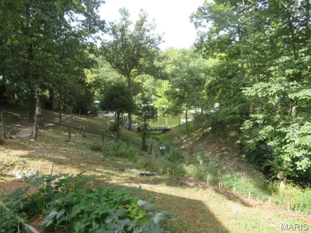 $319,900 | 210 Lands End Road, Hillsboro, IL 62049