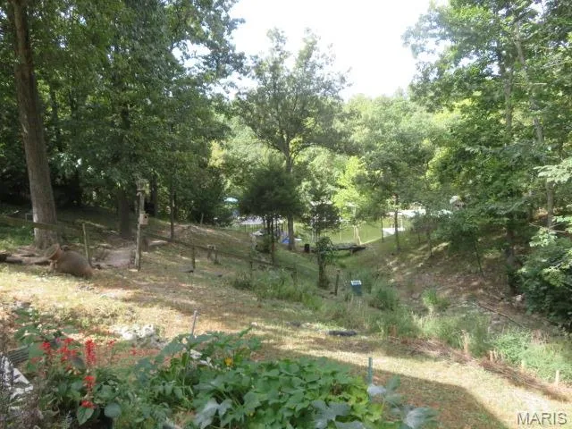 $319,900 | 210 Lands End Road, Hillsboro, IL 62049