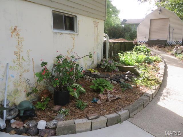 210 Lands End Road Hillsboro, IL 62049 - Photo 34 of 47