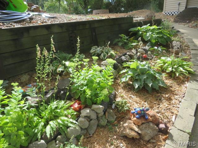 210 Lands End Road Hillsboro, IL 62049 - Photo 38 of 47