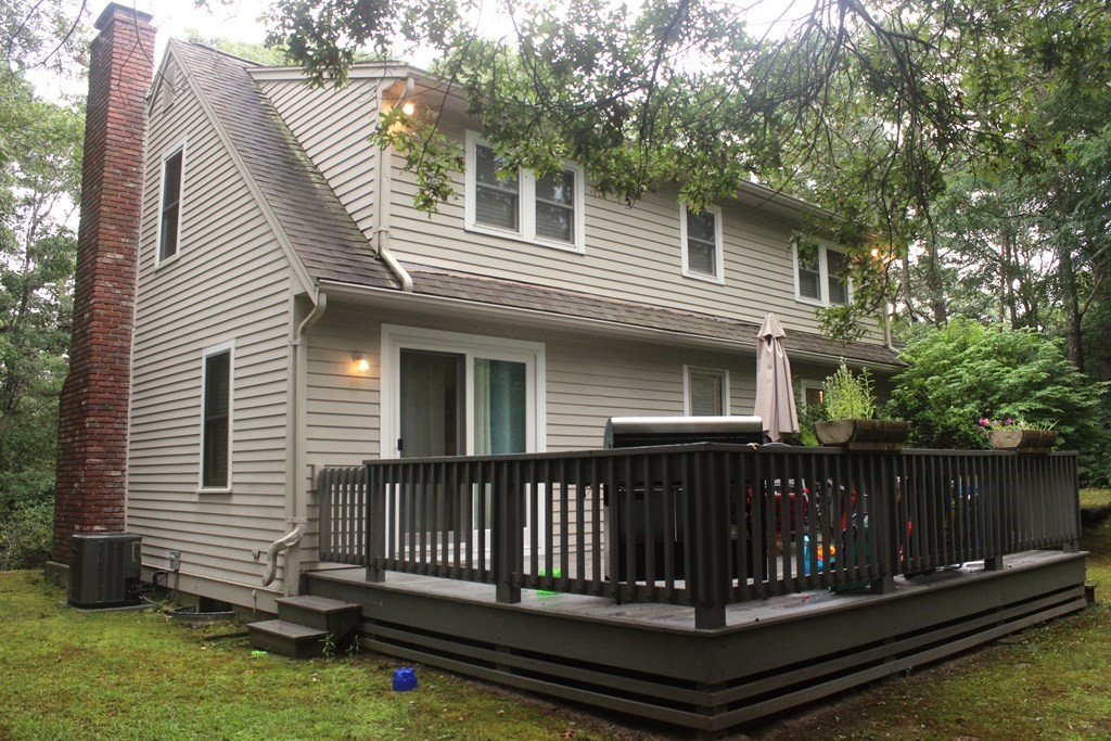 90 Amos Landing Road Mashpee, MA 02649 - Photo 3 of 11
