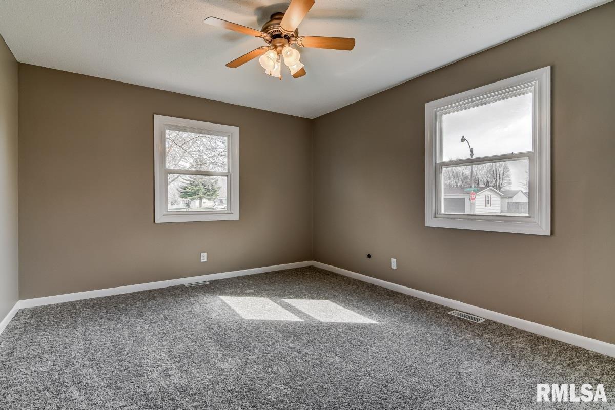 2904 Lyn Street Springfield, IL 62702 - Photo 16 of 24