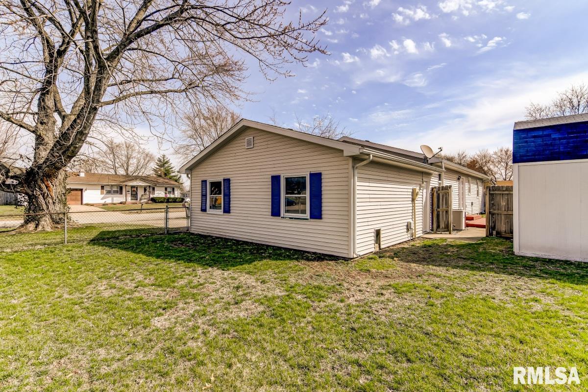 2904 Lyn Street Springfield, IL 62702 - Photo 24 of 24