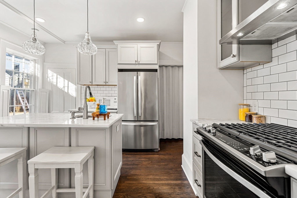 102 Front Street, Unit 1 Marblehead, MA 01945 - Photo 16 of 26