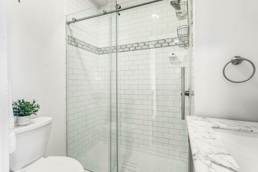 102 Front Street, Unit 1 Marblehead, MA 01945 - Photo 19 of 26