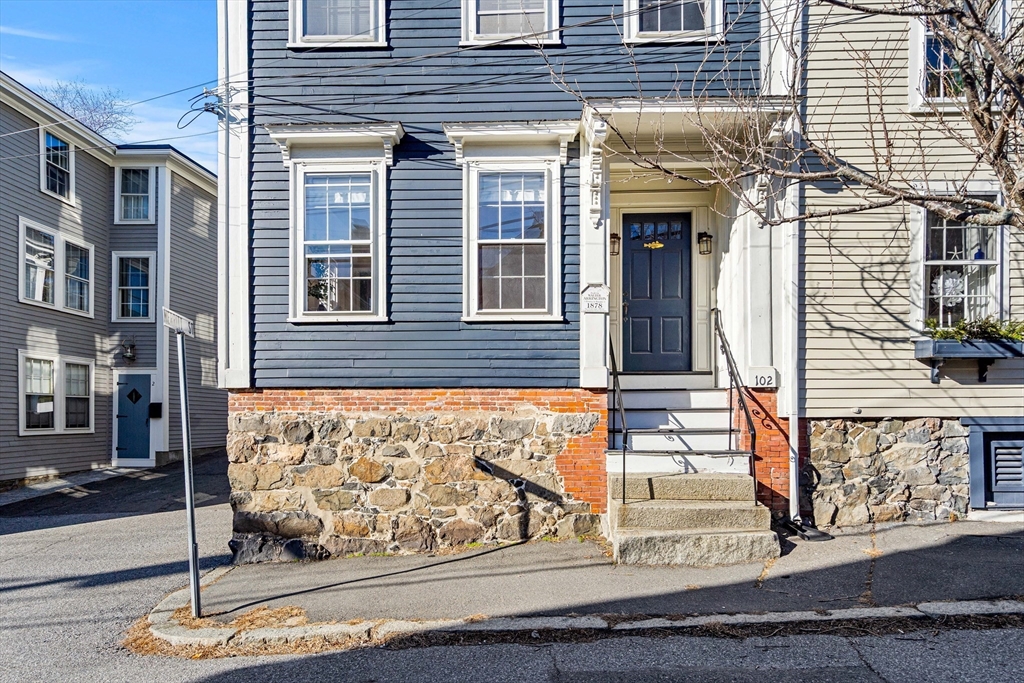 102 Front Street, Unit 1 Marblehead, MA 01945 - Photo 2 of 26