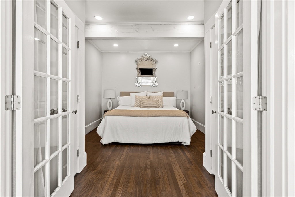 102 Front Street, Unit 1 Marblehead, MA 01945 - Photo 9 of 26