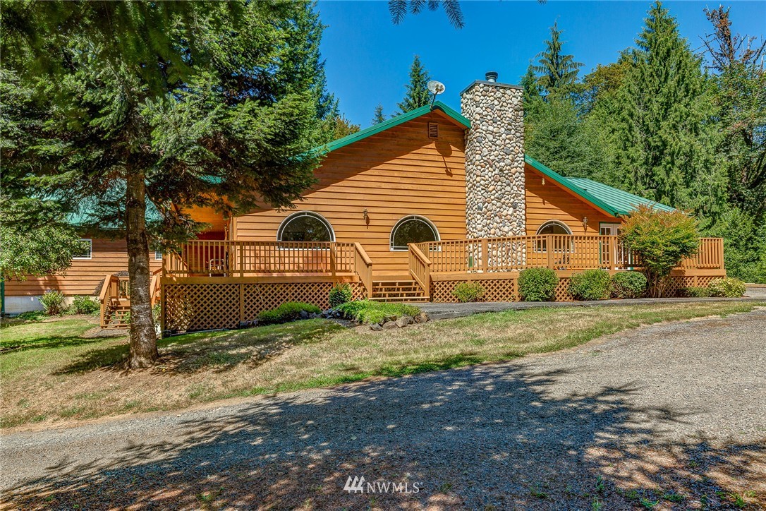 801 Melton Road Castle Rock, WA 98611 - Photo 1 of 25 Gallery Image 1