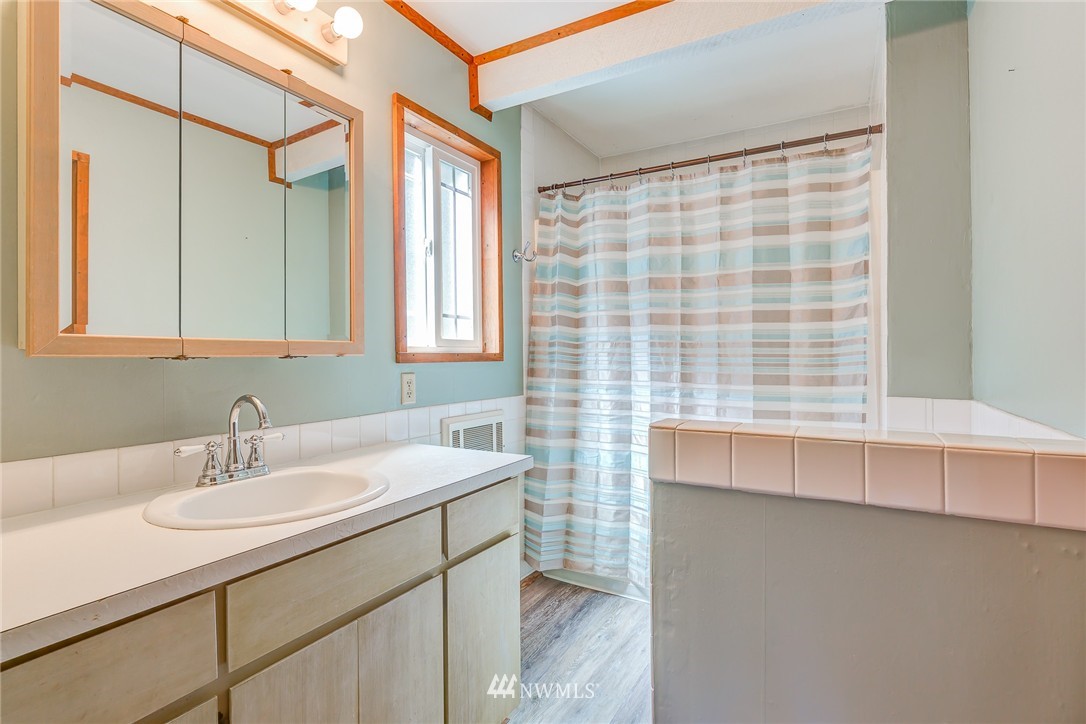 801 Melton Road Castle Rock, WA 98611 - Photo 19 of 25 Gallery Image 19