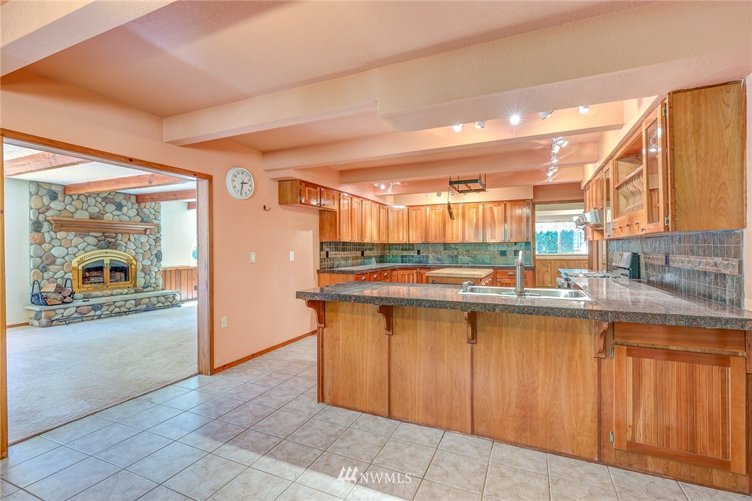 801 Melton Road Castle Rock, WA 98611 - Photo 7 of 25 Gallery Image 7