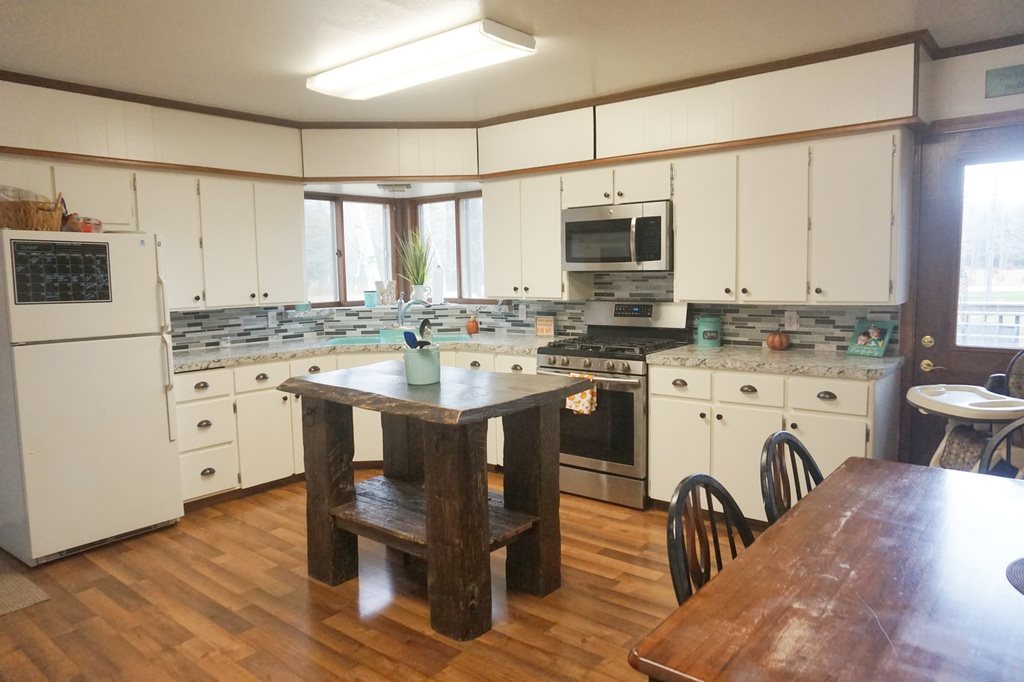2950 Turner Road Turner, MI 48765 - Photo 15 of 31 1856869-14.JPG