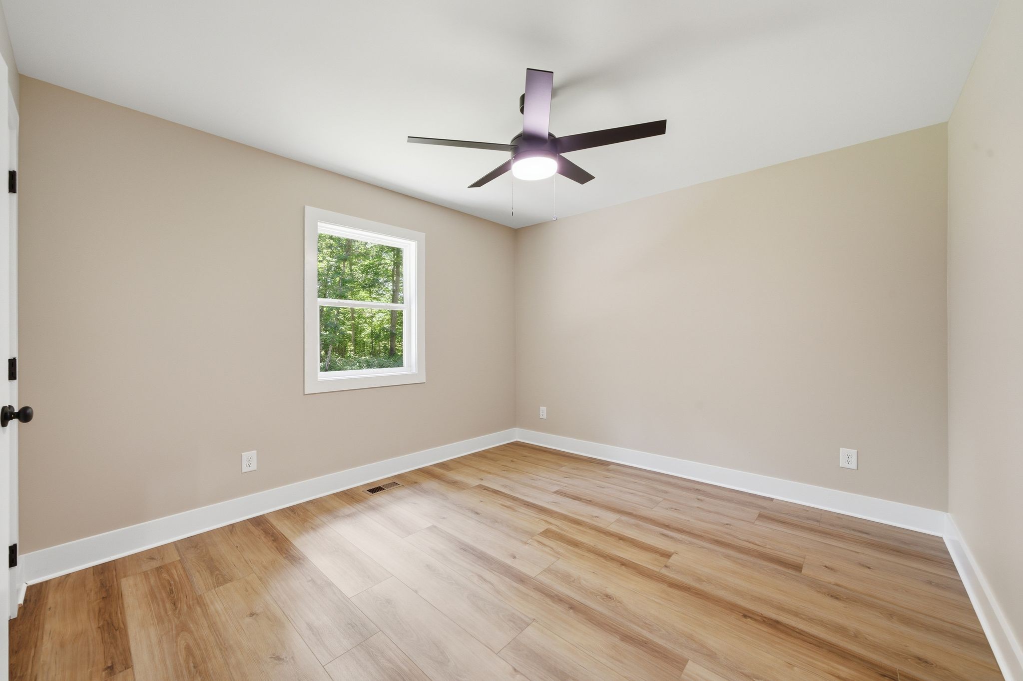 700 Hillcrest Road Waverly, TN 37185 - Photo 18 of 32