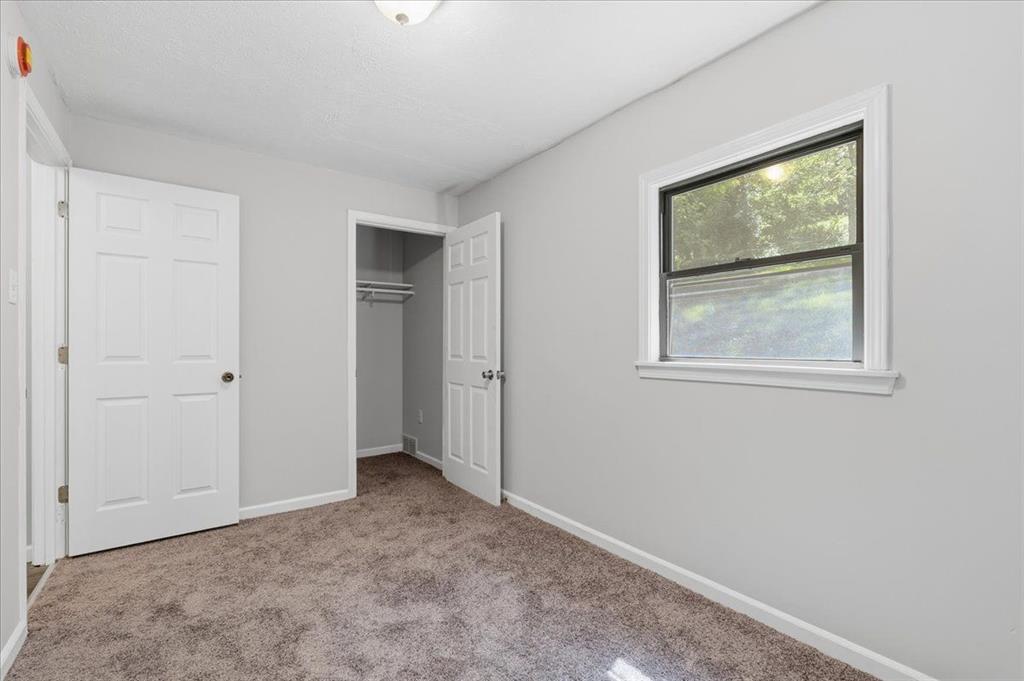216 Magill Road Zelienople, PA 16063 - Photo 24 of 32