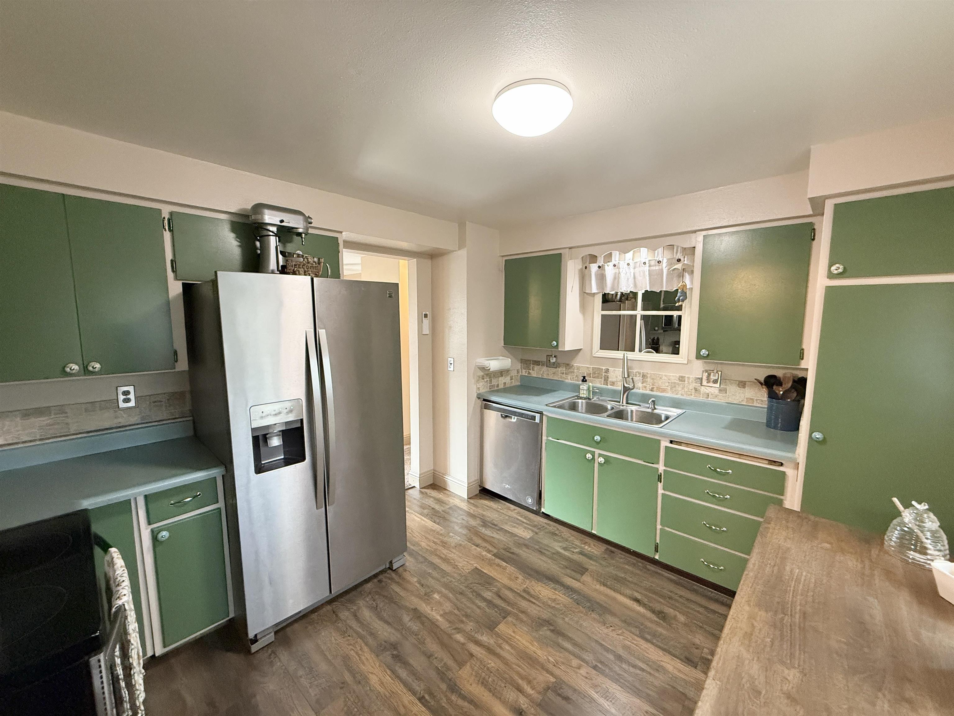 3809 East Vulcan Road Mead, WA 99021 - Photo 12 of 49 Gallery Image 12