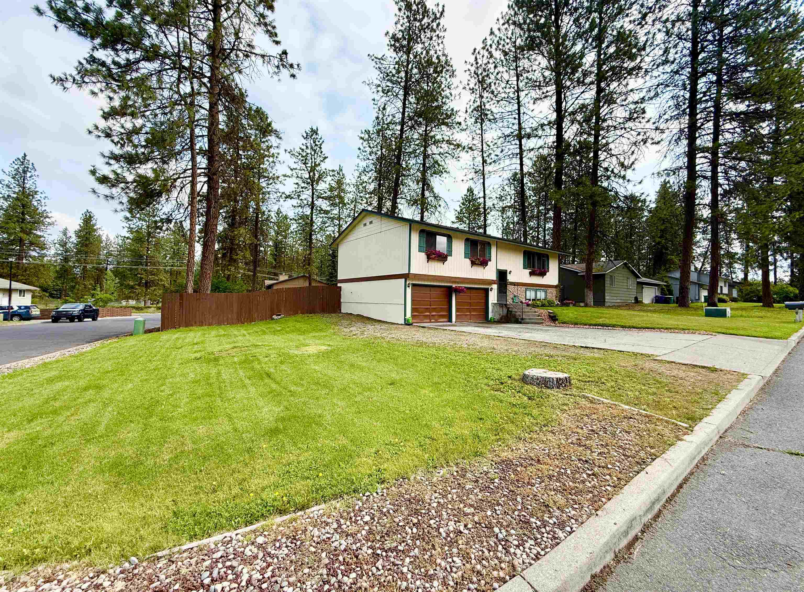 3809 East Vulcan Road Mead, WA 99021 - Photo 4 of 49 Gallery Image 4