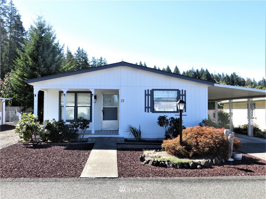 13 Holly Road Shelton, WA 98584 - Photo 2 of 28 Gallery Image 2