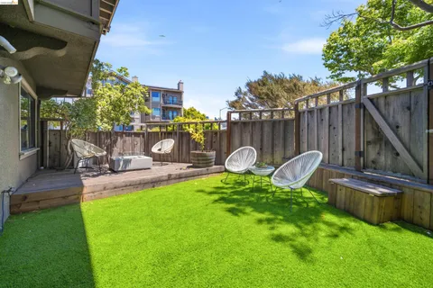 $1,098,000 | 3 Windward Hill, Oakland, CA 94618