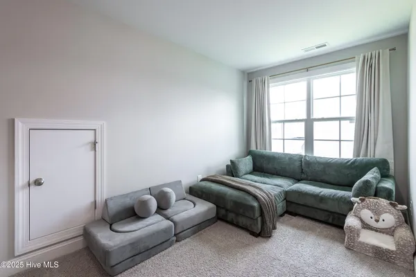 $383,000 | 3220 Dandelion Drive, Grimesland, NC 27837