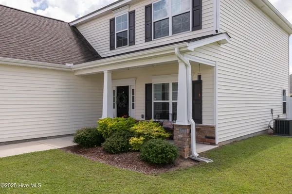 $383,000 | 3220 Dandelion Drive, Grimesland, NC 27837