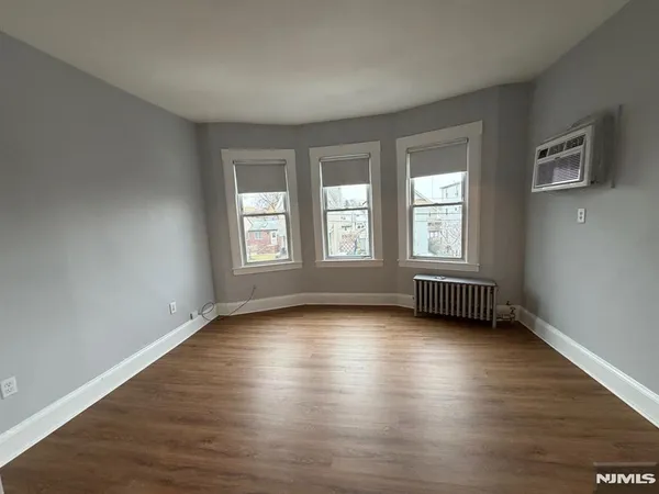 $2,450 | 116 Spring Street, Lodi, NJ 07644