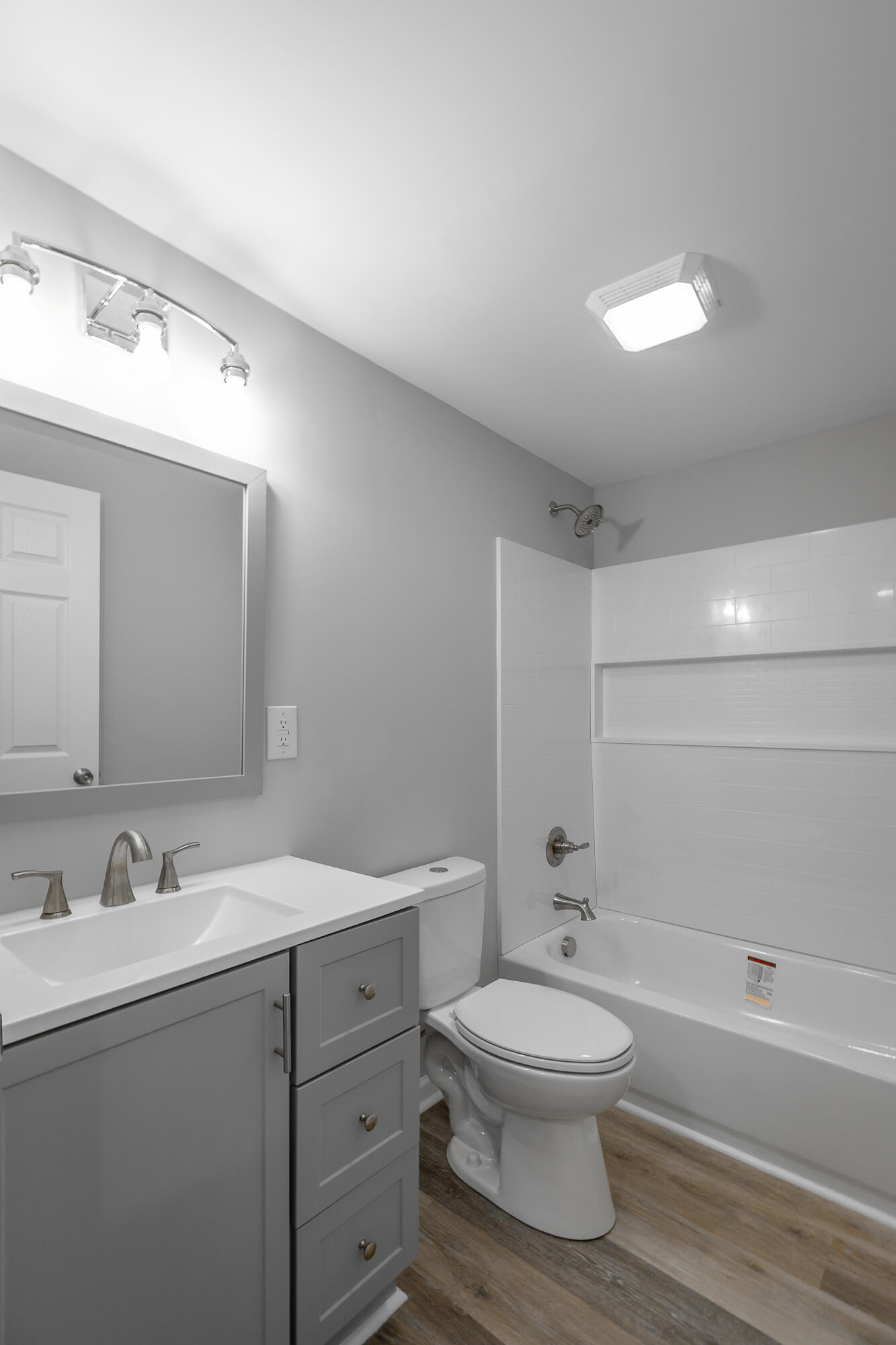 3546 Blue Springs Road Cleveland, TN 37311 - Photo 15 of 21 Guest Bath