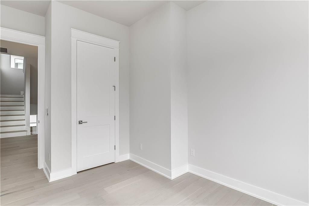 5002 Pecan Springs Road, Unit 10 Austin, TX 78723 - Photo 18 of 29 Gallery Image 18