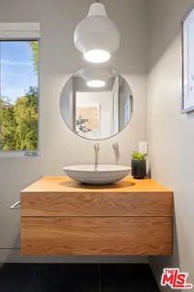 a view of a bedroom