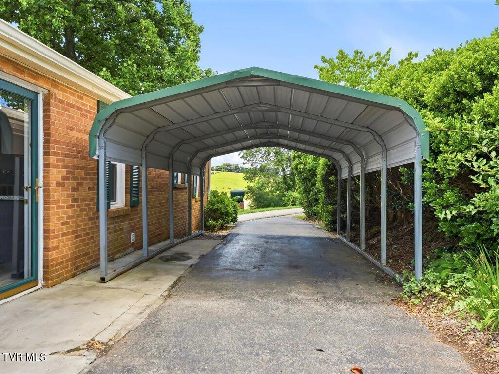 818 Guy Collins Road Morristown, TN 37813 - Photo 12 of 28 818 Guy Collins Rd - 12