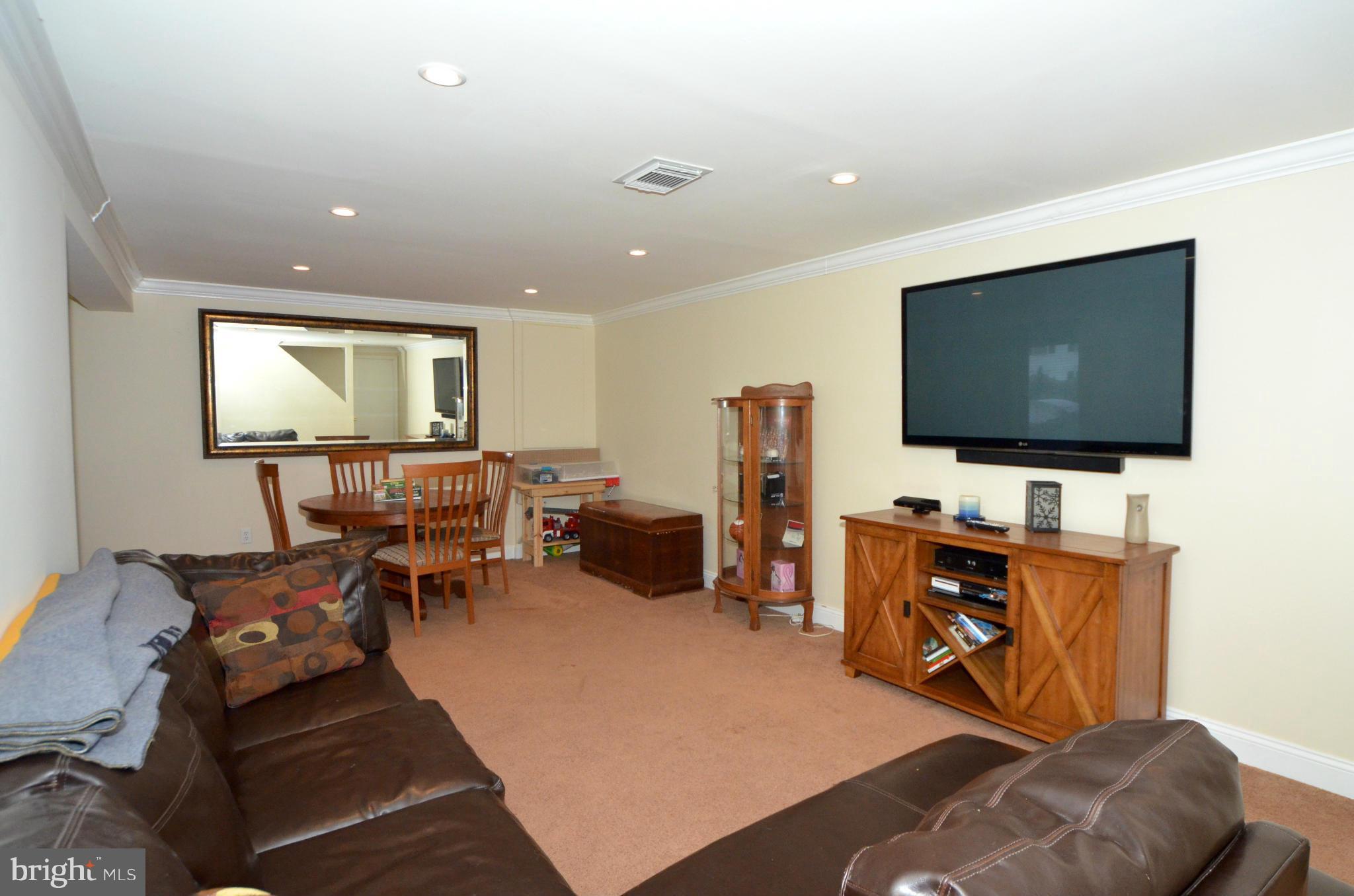 14112 Alderton Road Silver Spring, MD 20906 - Photo 13 of 26 Interior (General)