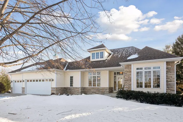 $685,000 | 1301 Beachcomber Boulevard, Waconia, MN 55387