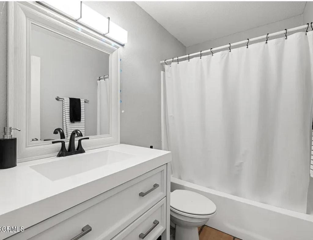 5204 Columbus Place Oxnard, CA 93033 - Photo 13 of 24