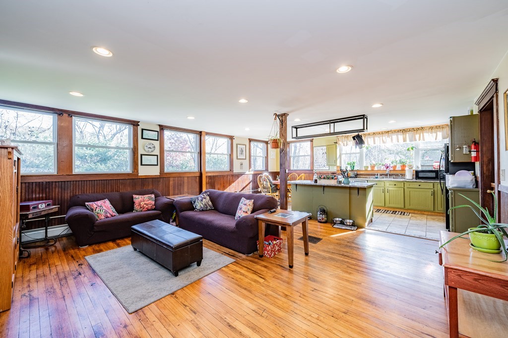 1166 Huntington Road Russell, MA 01071 - Photo 3 of 20