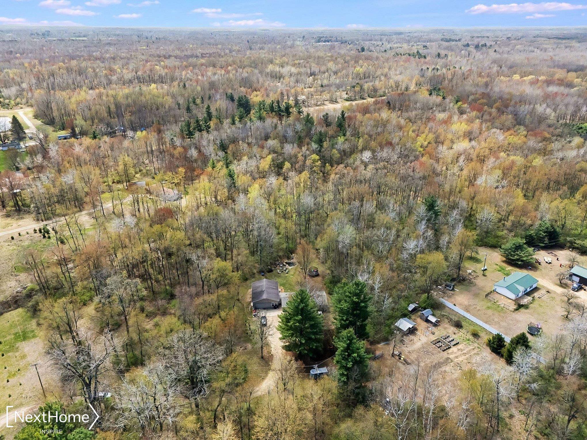 5720 Chambers Road Mayville, MI 48744 - Photo 2 of 46