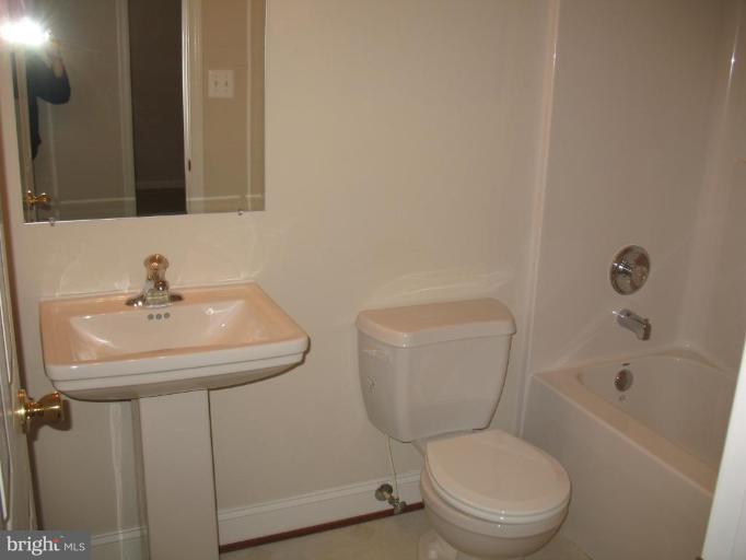 12631 Hilltop Road Lusby, MD 20657 - Photo 8 of 20 Bath #1