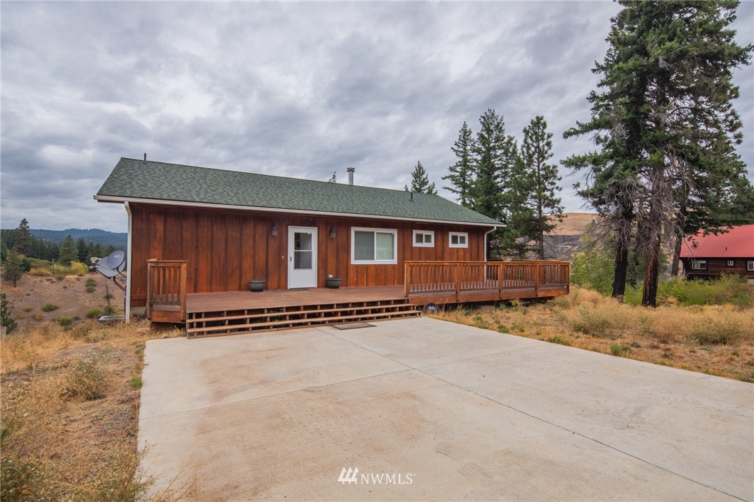 1761 Twin Lakes Road Cle Elum, WA 98922 - Photo 1 of 25 Gallery Image 1